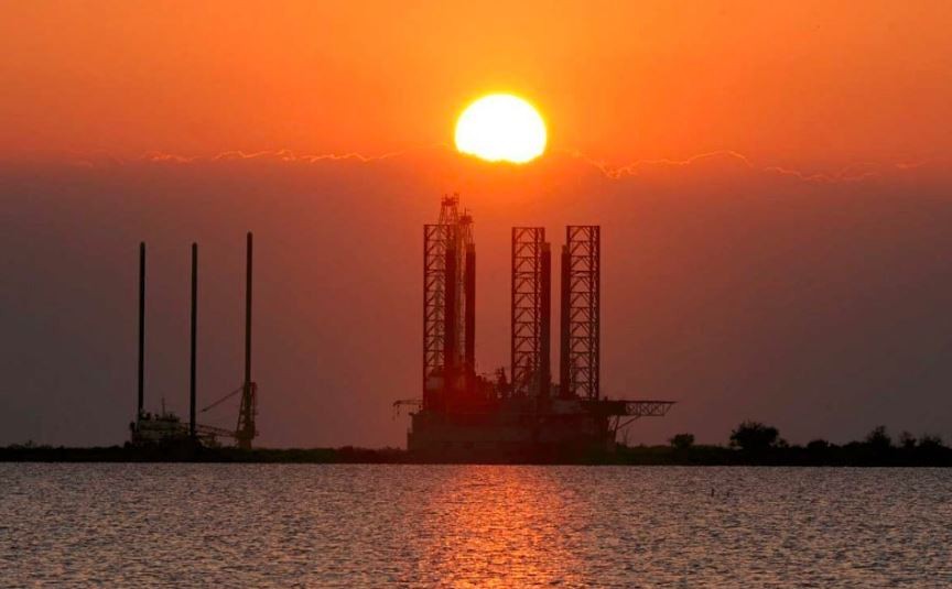 ADNOC unit awards contract to develop offshore oil field