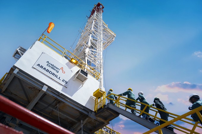 Arabian Drilling secures Aramco contracts for 10 more rigs