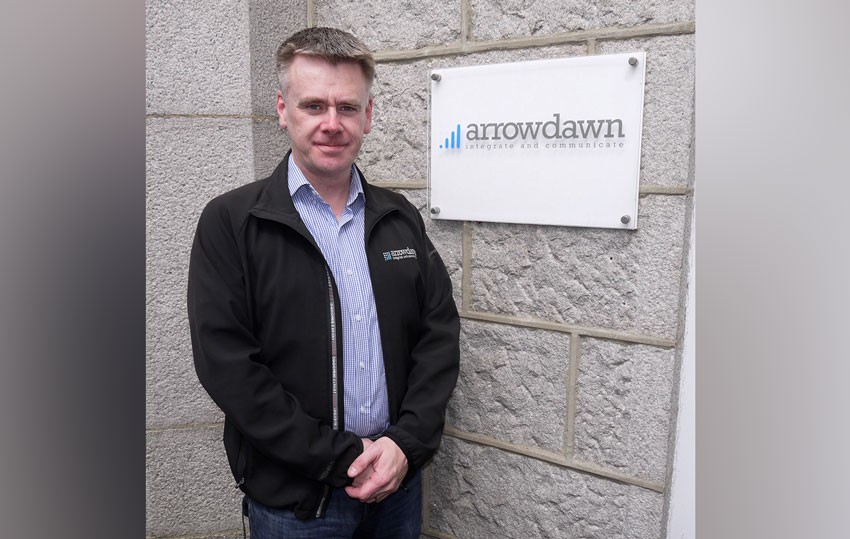Contract wins for networks and communications specialist Arrowdawn