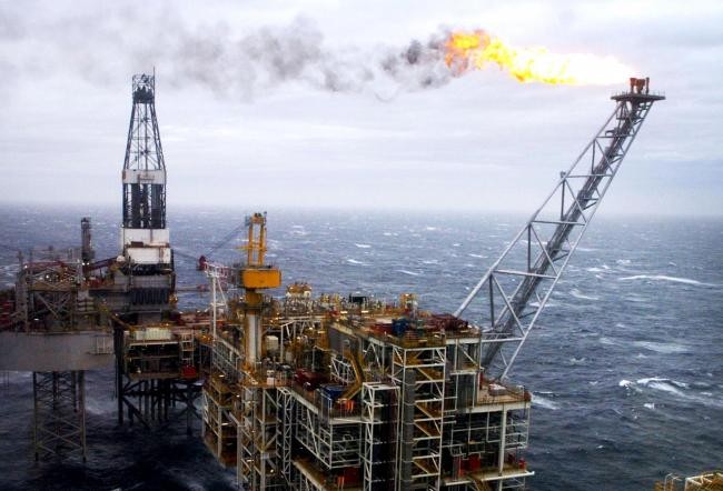 Oil and gas expansion ‘makes a mockery’ of UK climate boasts