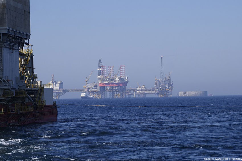 Petrobras receives three offers to build FPSO platforms for Buzios field