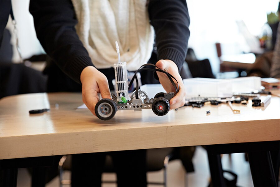 Empowering the Future: Scottish Schools' Hydrogen Challenge Inspires Young Innovators