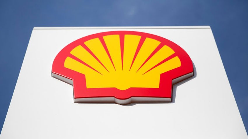 Shell powers into UK retail market in bid to become biggest energy firm