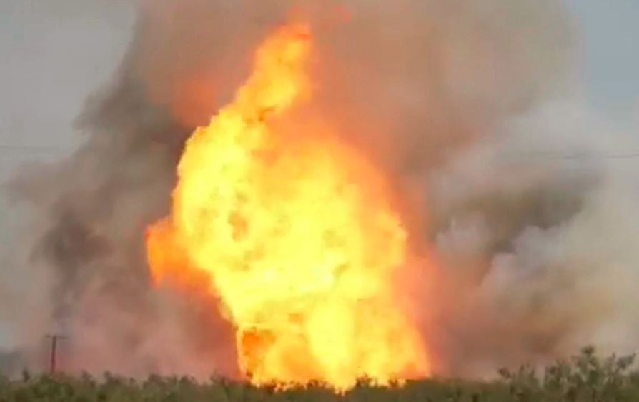 Texas investigators probe pipeline blaze that injured seven