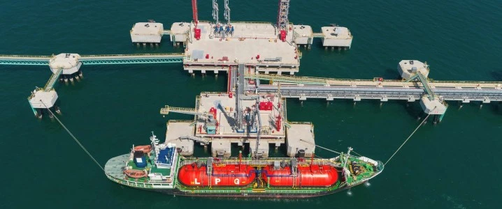 Eni Sells 30% in Cote d’Ivoire Oil and Gas Project to Top Trader